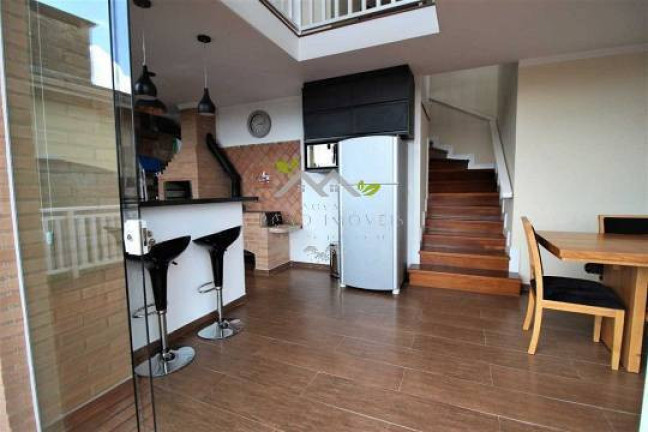 Imagem Casa com 3 Quartos à Venda, 270 m² em Vila Telma - Campos Do Jordão Imagem Casa com 3 Quartos à Venda, 270 m² em Vila Telma - Campos Do Jordão