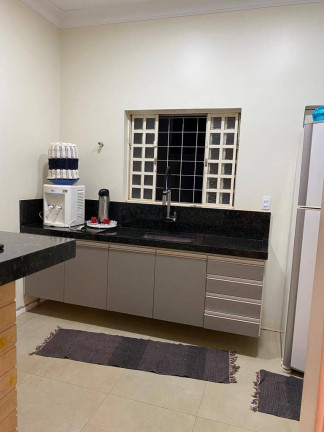Imagem Casa com 3 Quartos à Venda, em Chapada Dos Guimarães Imagem Casa com 3 Quartos à Venda, em Chapada Dos Guimarães