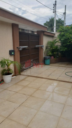Imagem Casa com 3 Quartos à Venda, 190 m² em Itaipu - Niterói