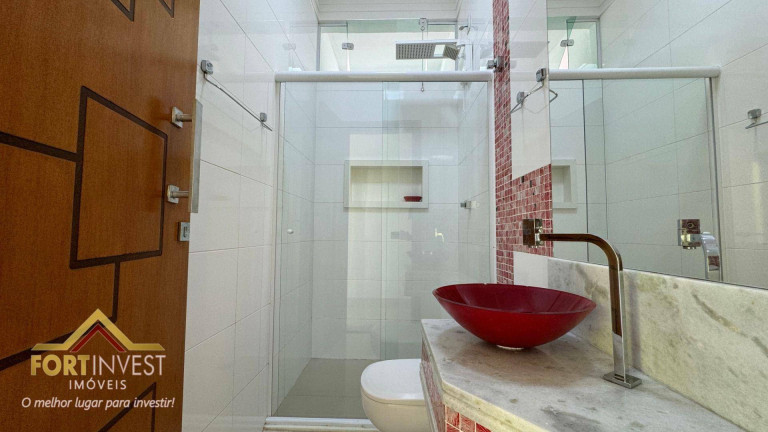 Imagem Imóvel com 3 Quartos à Venda, 157 m² em Caiçara - Praia Grande Imagem Imóvel com 3 Quartos à Venda, 157 m² em Caiçara - Praia Grande