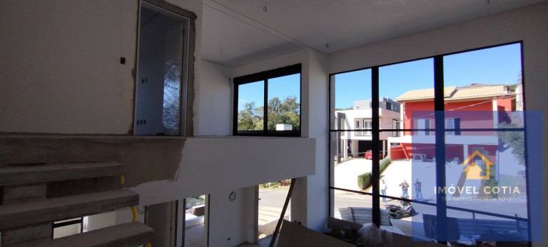 Imagem Casa de Condomínio com 3 Quartos à Venda, 750 m² em Jardim Do Golf I - Jandira