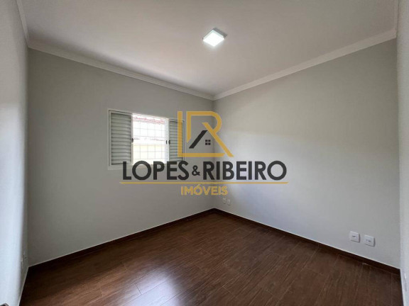 Imagem Casa com 5 Quartos à Venda, 390 m² em Centro - Botucatu Imagem Casa com 5 Quartos à Venda, 390 m² em Centro - Botucatu