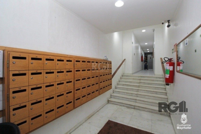 Imagem Apartamento com 1 Quarto à Venda, 27 m² em Centro Histórico - Porto Alegre Imagem Apartamento com 1 Quarto à Venda, 27 m² em Centro Histórico - Porto Alegre