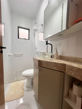 Imagem Sobrado com 2 Quartos à Venda, 60 m² em Maracanã - Praia Grande Imagem Sobrado com 2 Quartos à Venda, 60 m² em Maracanã - Praia Grande