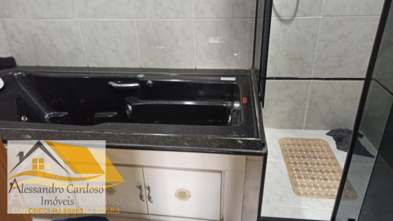 Imagem Casa com 5 Quartos à Venda, 350 m² em Centro - Nova Friburgo Imagem Casa com 5 Quartos à Venda, 350 m² em Centro - Nova Friburgo
