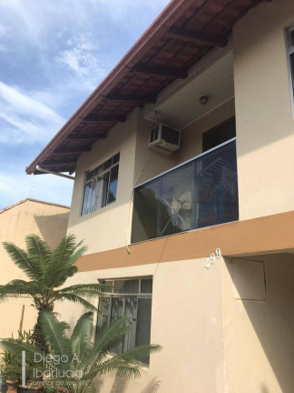 Imagem Casa com 8 Quartos à Venda, 264 m² em Centro - Balneário Camboriú
