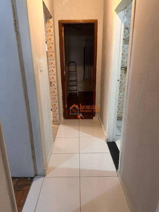 Imagem Sobrado com 6 Quartos à Venda, 200 m² em Camargos - Guarulhos Imagem Sobrado com 6 Quartos à Venda, 200 m² em Camargos - Guarulhos