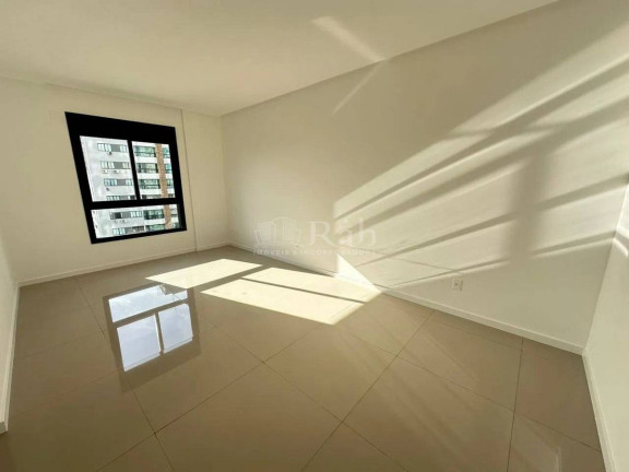 Imagem Apartamento com 3 Quartos à Venda, 129 m² em Centro - Balneário Camboriú Imagem Apartamento com 3 Quartos à Venda, 129 m² em Centro - Balneário Camboriú