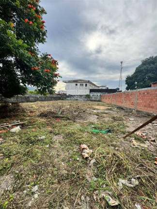 Imagem Terreno à Venda, em Solemar - Praia Grande Imagem Terreno à Venda, em Solemar - Praia Grande