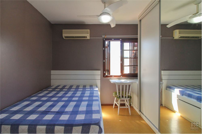 Imagem Casa com 3 Quartos à Venda, em Vila Nova - Porto Alegre Imagem Casa com 3 Quartos à Venda, em Vila Nova - Porto Alegre