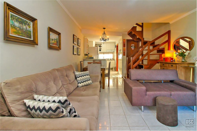 Imagem Casa com 3 Quartos à Venda, em Espírito Santo - Porto Alegre Imagem Casa com 3 Quartos à Venda, em Espírito Santo - Porto Alegre
