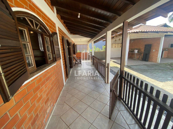 Imagem Casa com 2 Quartos à Venda, 129 m² em Cambiju - Itapoá Imagem Casa com 2 Quartos à Venda, 129 m² em Cambiju - Itapoá