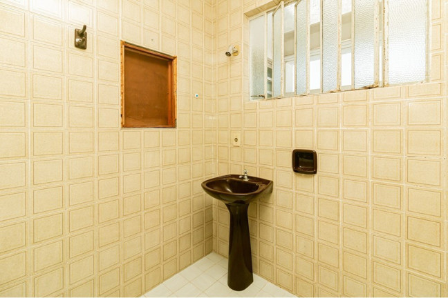 Imagem Imóvel com 1 Quarto à Venda, 34 m² em Santa Maria Goretti - Porto Alegre Imagem Imóvel com 1 Quarto à Venda, 34 m² em Santa Maria Goretti - Porto Alegre
