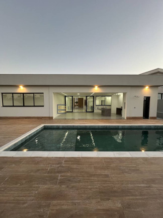 Imagem Casa com 4 Quartos à Venda, 790 m² em Interlagos - Vila Velha Imagem Casa com 4 Quartos à Venda, 790 m² em Interlagos - Vila Velha