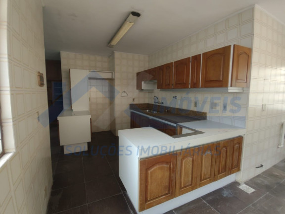 Imagem Sobrado com 3 Quartos à Venda, em Petrópolis - Porto Alegre Imagem Sobrado com 3 Quartos à Venda, em Petrópolis - Porto Alegre