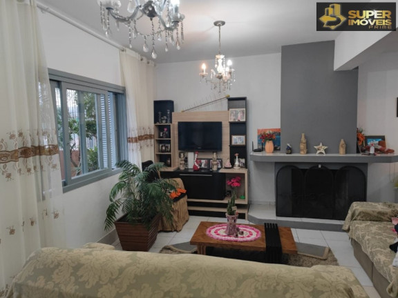 Imagem Casa com 3 Quartos à Venda, 300 m² em Fragata - Pelotas Imagem Casa com 3 Quartos à Venda, 300 m² em Fragata - Pelotas