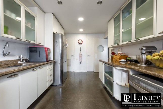 Imagem Apartamento com 4 Quartos à Venda, 500 m² em Real Parque - São Paulo Imagem Apartamento com 4 Quartos à Venda, 500 m² em Real Parque - São Paulo