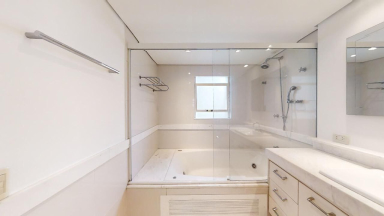 Imagem Apartamento com 4 Quartos à Venda, 251 m² em Itaim Bibi - São Paulo Imagem Apartamento com 4 Quartos à Venda, 251 m² em Itaim Bibi - São Paulo