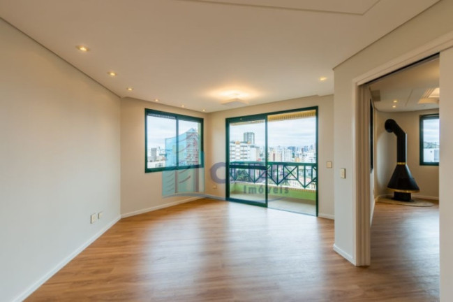 Imagem Apartamento com 3 Quartos à Venda, 149 m² em Centro - Curitiba Imagem Apartamento com 3 Quartos à Venda, 149 m² em Centro - Curitiba