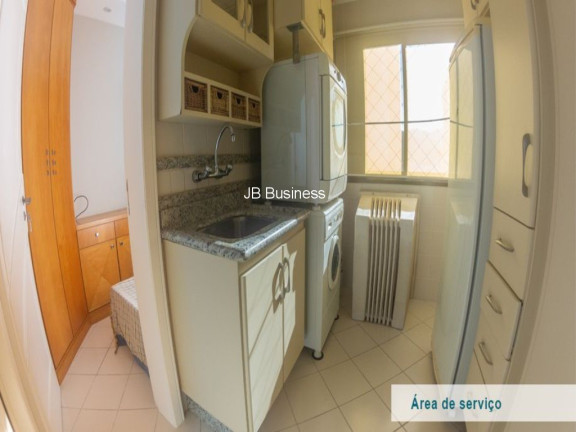 Imagem Imóvel com 3 Quartos à Venda, 250 m² em Centro - Balneário Camboriú Imagem Imóvel com 3 Quartos à Venda, 250 m² em Centro - Balneário Camboriú