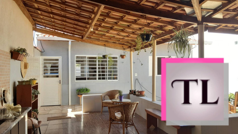 Imagem Casa com 2 Quartos à Venda, 220 m² em Loteamento Campo Das Aroeiras - Poços De Caldas Imagem Casa com 2 Quartos à Venda, 220 m² em Loteamento Campo Das Aroeiras - Poços De Caldas