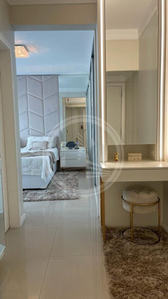 Imagem Apartamento com 3 Quartos à Venda, 141 m² em Centro - Balneário Camboriú Imagem Apartamento com 3 Quartos à Venda, 141 m² em Centro - Balneário Camboriú