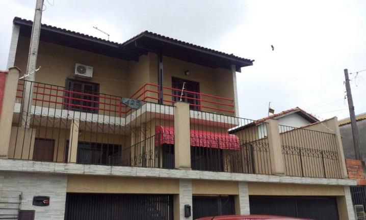 Sobrado com 3 Quartos à Venda, 320 m² em Vila Cecília - Mogi Das Cruzes