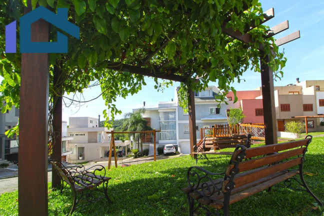 Imagem Sobrado com 3 Quartos à Venda, 224 m² em Vila Nova - Porto Alegre