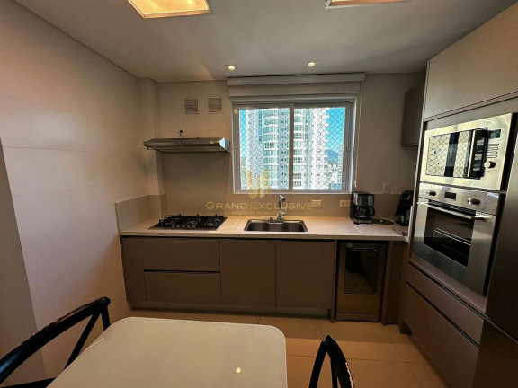 Imagem Apartamento com 4 Quartos à Venda, 144 m² em Centro - Balneário Camboriú Imagem Apartamento com 4 Quartos à Venda, 144 m² em Centro - Balneário Camboriú