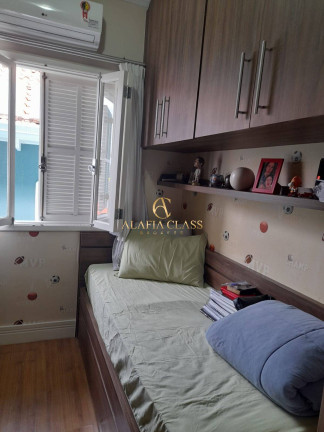 Imagem Casa com 4 Quartos à Venda, 250 m² em Jardim Lambreta - Cotia Imagem Casa com 4 Quartos à Venda, 250 m² em Jardim Lambreta - Cotia