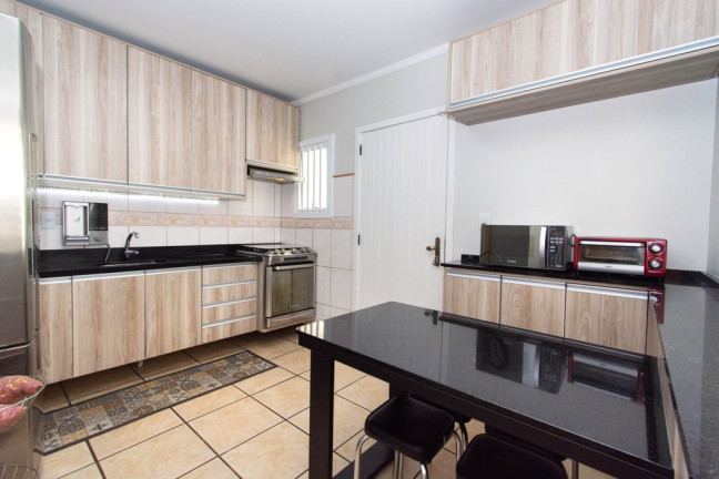 Imagem Casa com 4 Quartos à Venda, 250 m² em São José - Canoas Imagem Casa com 4 Quartos à Venda, 250 m² em São José - Canoas