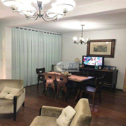 Sobrado com 5 Quartos à Venda, 200 m² em Jardim Hollywood - São Bernardo Do Campo