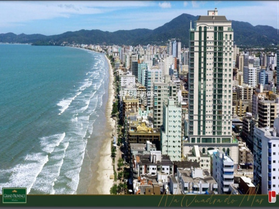 Imagem Imóvel com 4 Quartos à Venda, 212 m² em Meia Praia - Itapema Imagem Imóvel com 4 Quartos à Venda, 212 m² em Meia Praia - Itapema