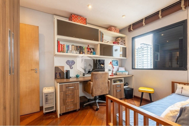 Imagem Apartamento com 4 Quartos à Venda, 141 m² em Moema - São Paulo Imagem Apartamento com 4 Quartos à Venda, 141 m² em Moema - São Paulo