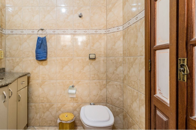 Imagem Casa com 4 Quartos à Venda, 395 m² em Jardim Planalto - Porto Alegre Imagem Casa com 4 Quartos à Venda, 395 m² em Jardim Planalto - Porto Alegre