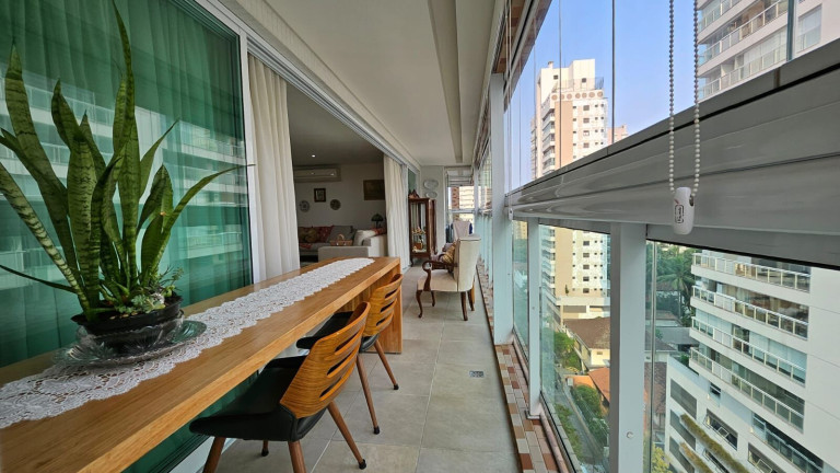 Imagem Apartamento com 4 Quartos à Venda, 200 m² em Gonzaga - Santos Imagem Apartamento com 4 Quartos à Venda, 200 m² em Gonzaga - Santos