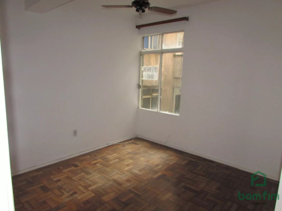 Imagem Apartamento com 3 Quartos para Alugar, 90 m² em Centro Histórico - Porto Alegre Imagem Apartamento com 3 Quartos para Alugar, 90 m² em Centro Histórico - Porto Alegre