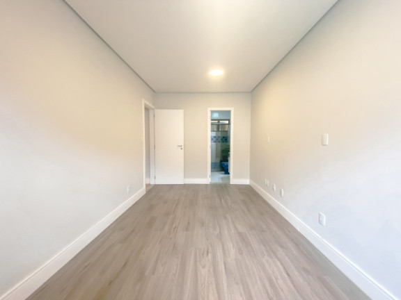 Imagem Casa com 3 Quartos à Venda, 320 m² em Coqueiros - Florianópolis