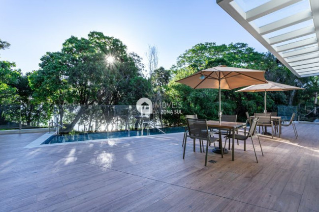 Imagem Casa com 3 Quartos à Venda, 463 m²