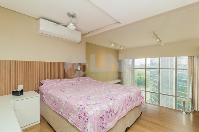 Imagem Apartamento com 1 Quarto à Venda, 72 m² em Petrópolis - Porto Alegre