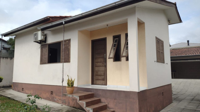 Imagem Casa com 3 Quartos à Venda, 64 m² em Pinheirinho - Criciúma Imagem Casa com 3 Quartos à Venda, 64 m² em Pinheirinho - Criciúma