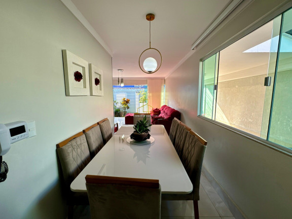 Imagem Casa com 3 Quartos à Venda, 200 m² em Morada De Laranjeiras - Serra Imagem Casa com 3 Quartos à Venda, 200 m² em Morada De Laranjeiras - Serra
