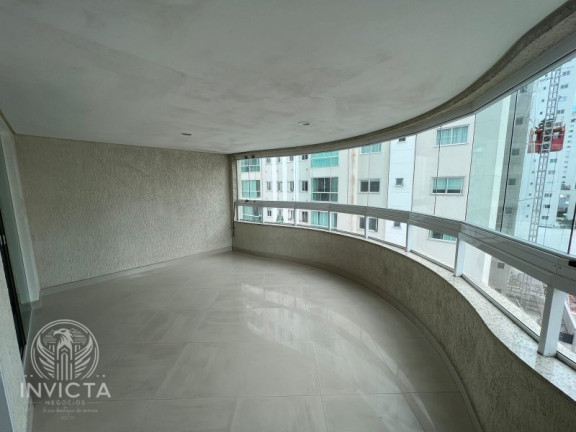 Apartamento com 3 Quartos à Venda, 99 m² em Pioneiros - Balneário Camboriú
