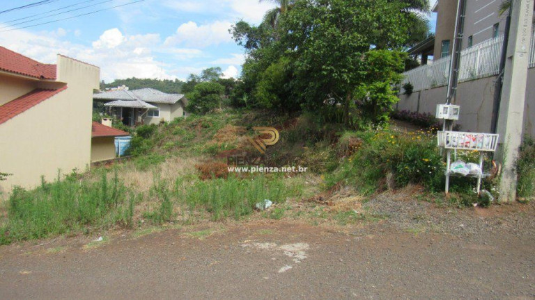 Imagem Terreno à Venda, 740 m² em Imperial - Concórdia Imagem Terreno à Venda, 740 m² em Imperial - Concórdia
