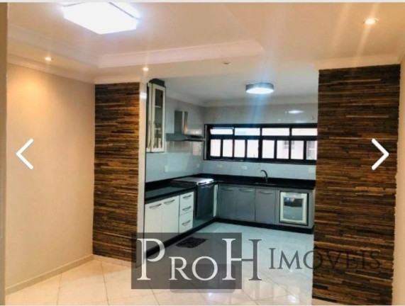 Sobrado com 4 Quartos à Venda, 216 m² em Vila Curuçá - Santo André