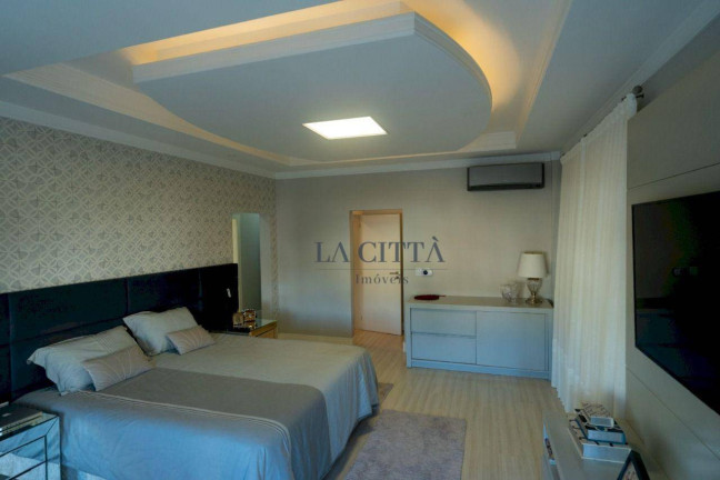 Imagem Casa com 4 Quartos à Venda, 381 m² em Vila Operária - Itajaí Imagem Casa com 4 Quartos à Venda, 381 m² em Vila Operária - Itajaí
