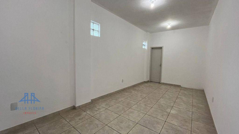 Sala Comercial à Venda, 24 m² em Centro - Florianópolis
