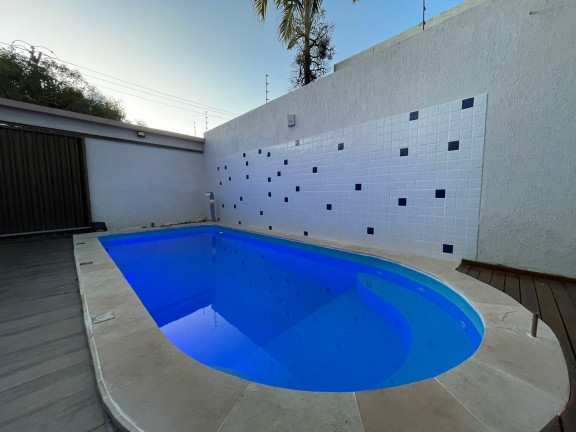 Imagem Casa com 4 Quartos à Venda, 250 m² em Espírito Santo - Vitória Da Conquista Imagem Casa com 4 Quartos à Venda, 250 m² em Espírito Santo - Vitória Da Conquista