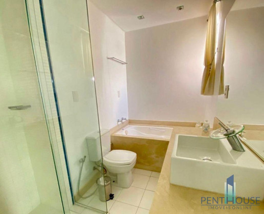 Imagem Apartamento com 3 Quartos à Venda, 137 m² em Centro - Balneário Camboriú Imagem Apartamento com 3 Quartos à Venda, 137 m² em Centro - Balneário Camboriú
