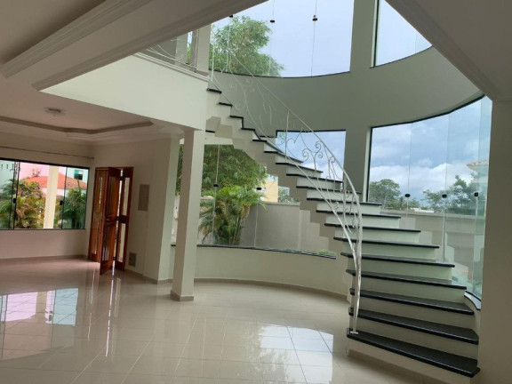 Imagem Casa com 4 Quartos à Venda, 550 m² em Tarumã - Manaus Imagem Casa com 4 Quartos à Venda, 550 m² em Tarumã - Manaus